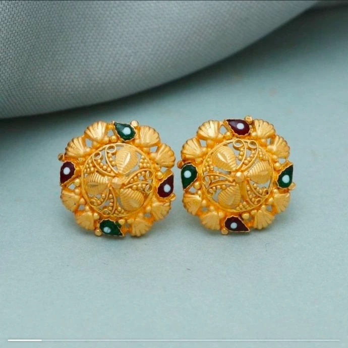18K GOLD EARRING
